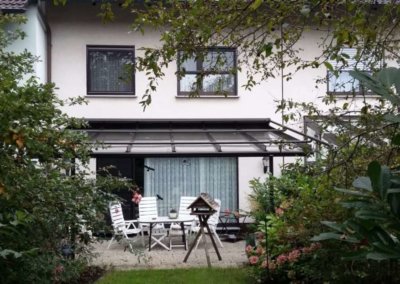 Gartenansicht von großzügigem Reihenmittelhaus mit Garage in Herdecke-Westende